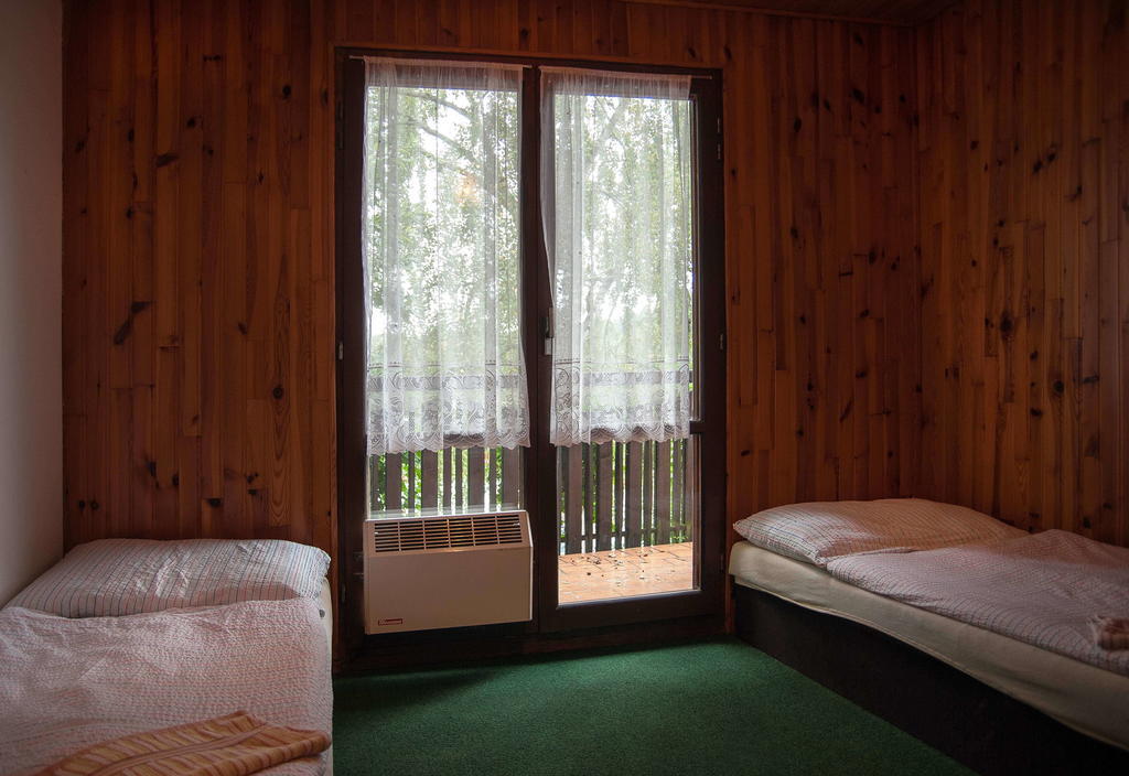 Lovecky Hotel Jivak Loučeň 部屋 写真